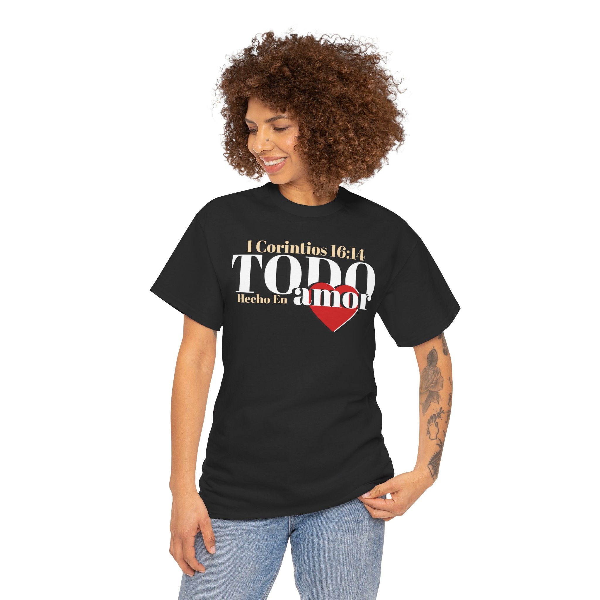Do Everything in Love" 1 Corinthians 16:14 Christian T-Shirt Spanish Frntop2