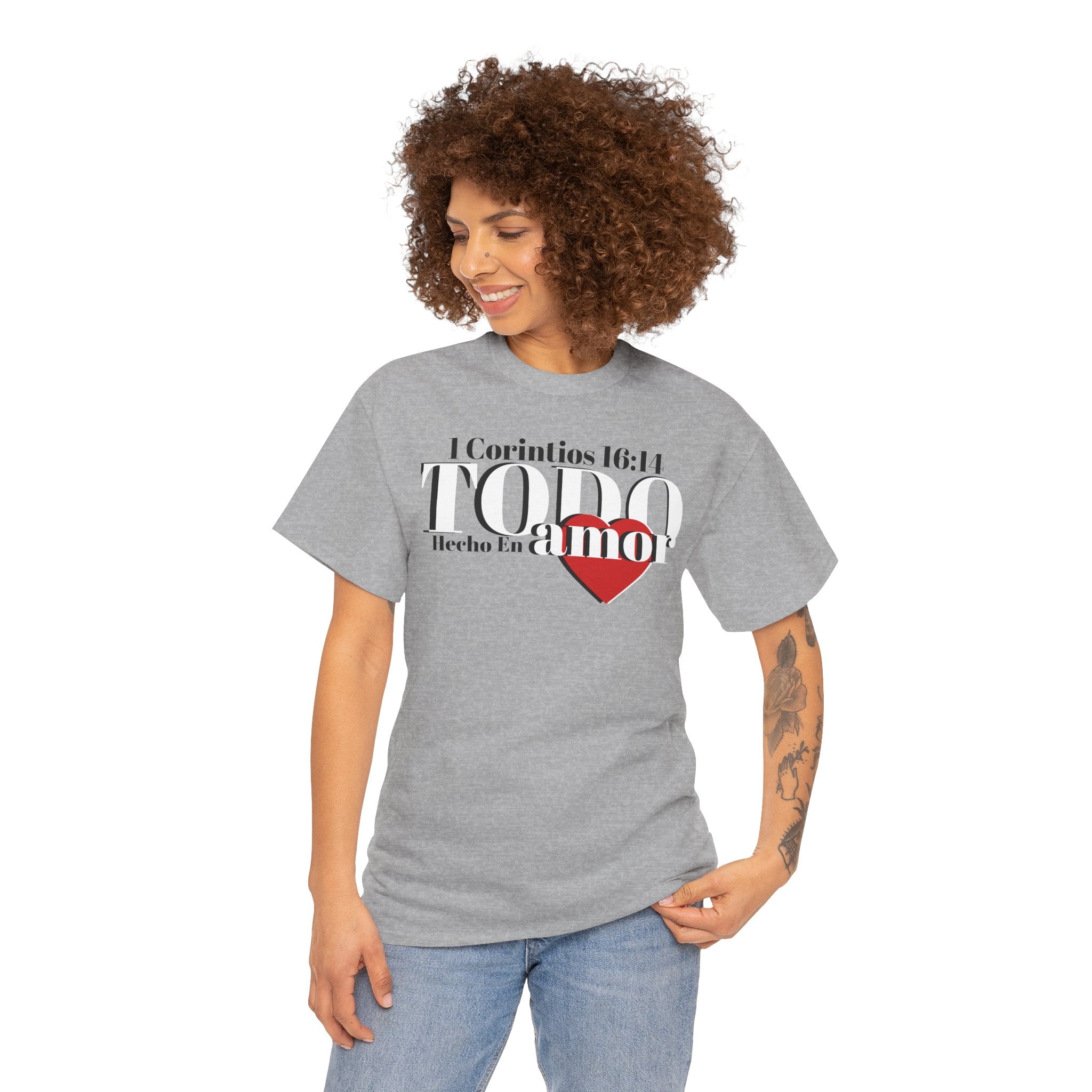 Do Everything in Love" 1 Corinthians 16:14 Christian T-Shirt Spanish Frntop2