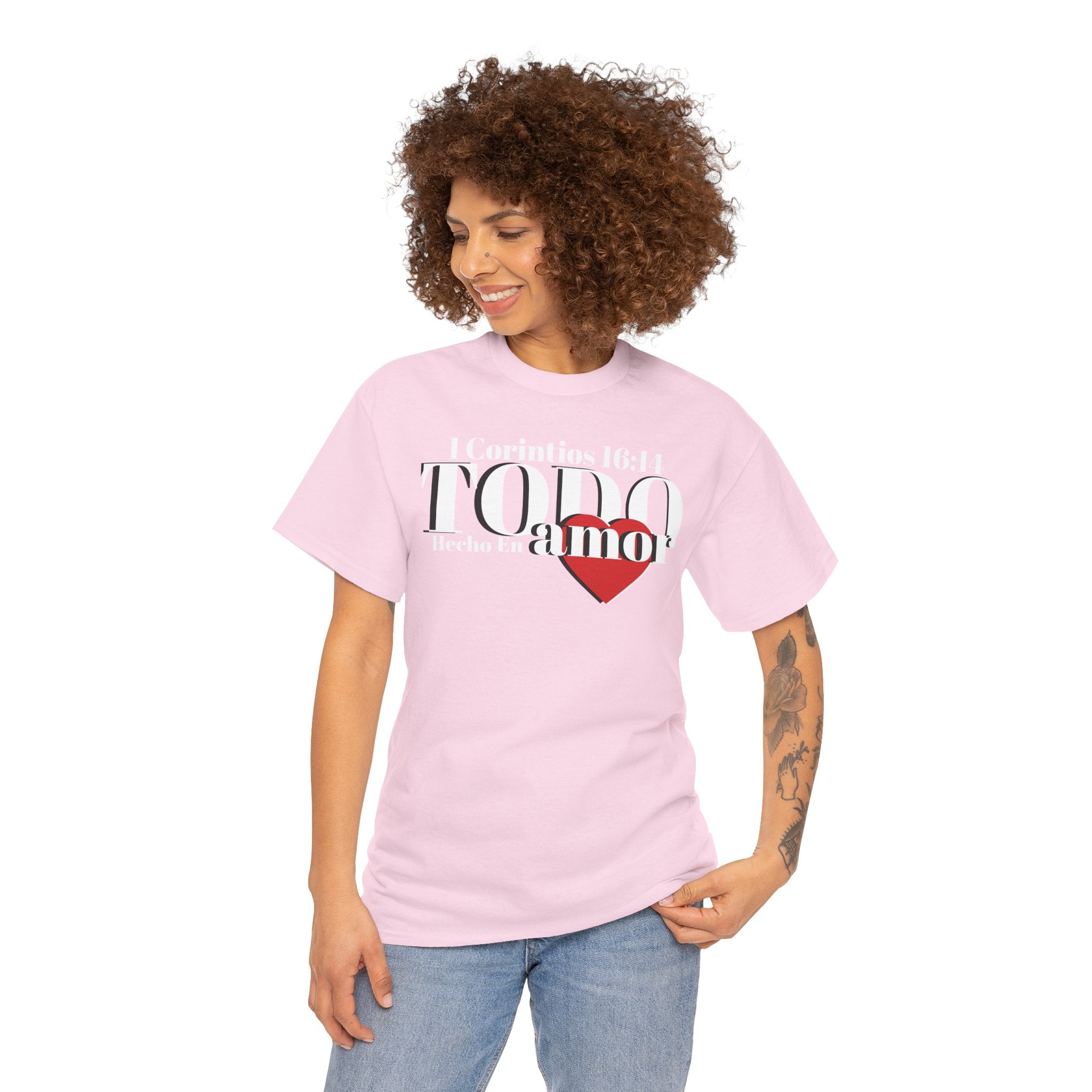 Do Everything in Love" 1 Corinthians 16:14 Christian T-Shirt Spanish Frntop2