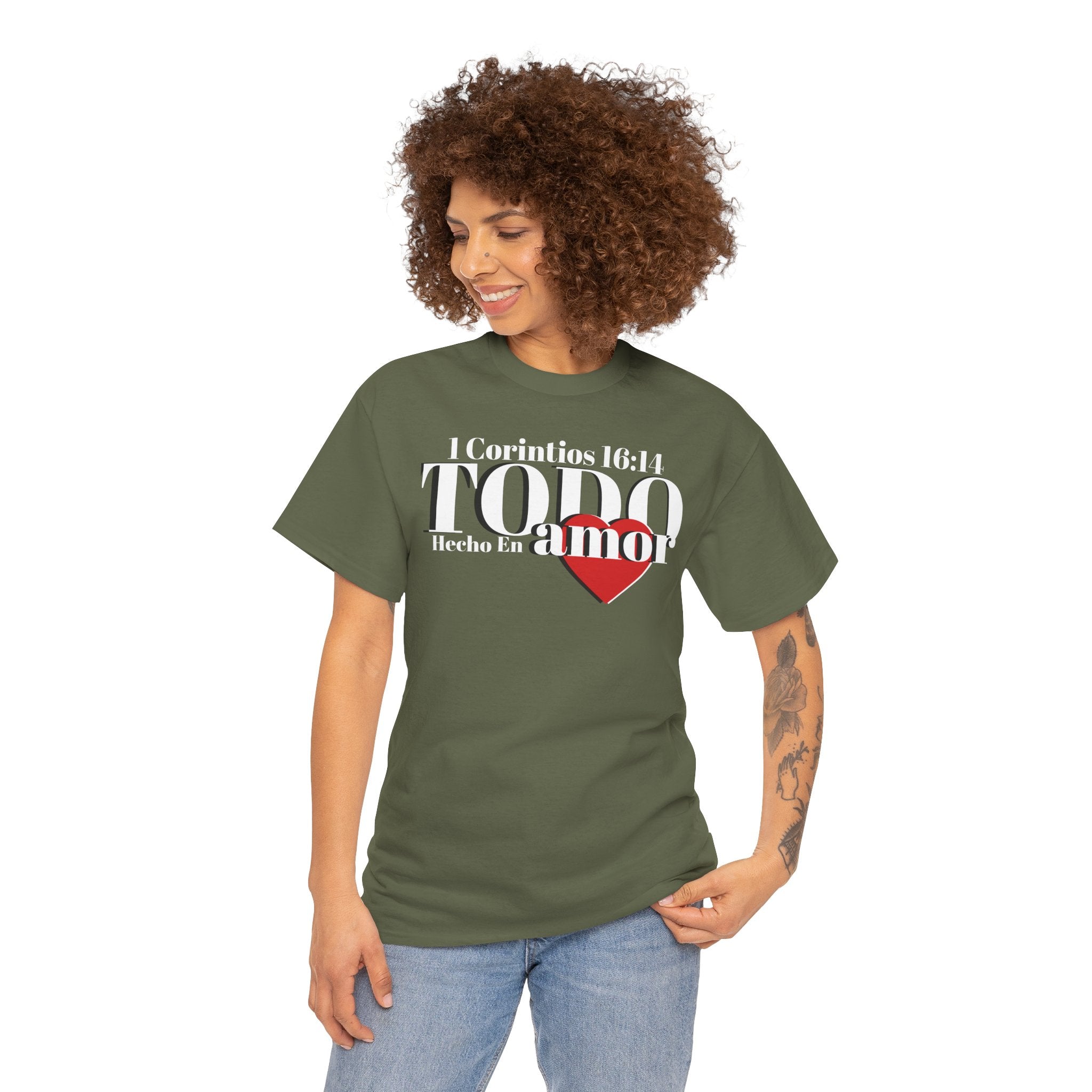 Do Everything in Love" 1 Corinthians 16:14 Christian T-Shirt Spanish Frntop2