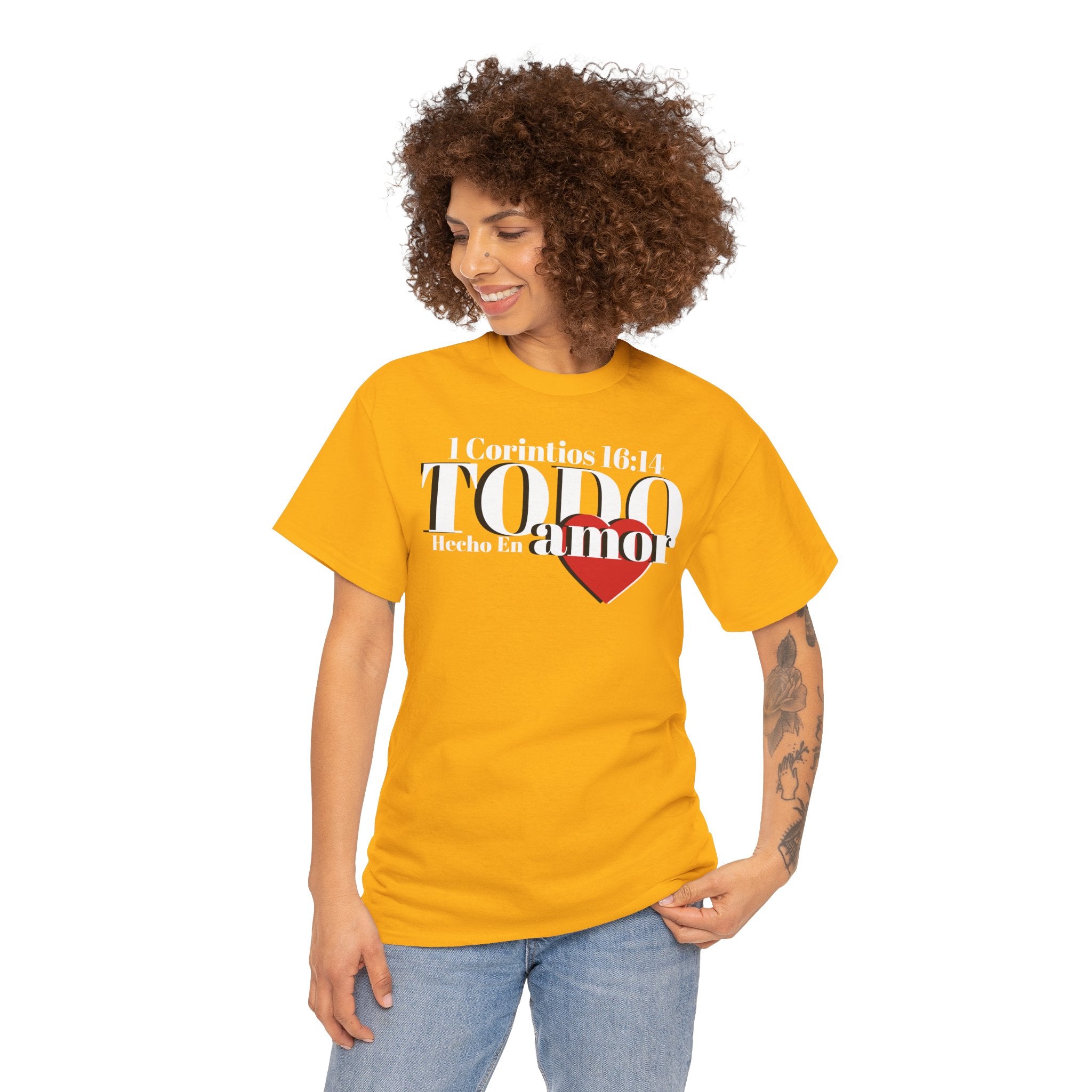 Do Everything in Love" 1 Corinthians 16:14 Christian T-Shirt Spanish Frntop2