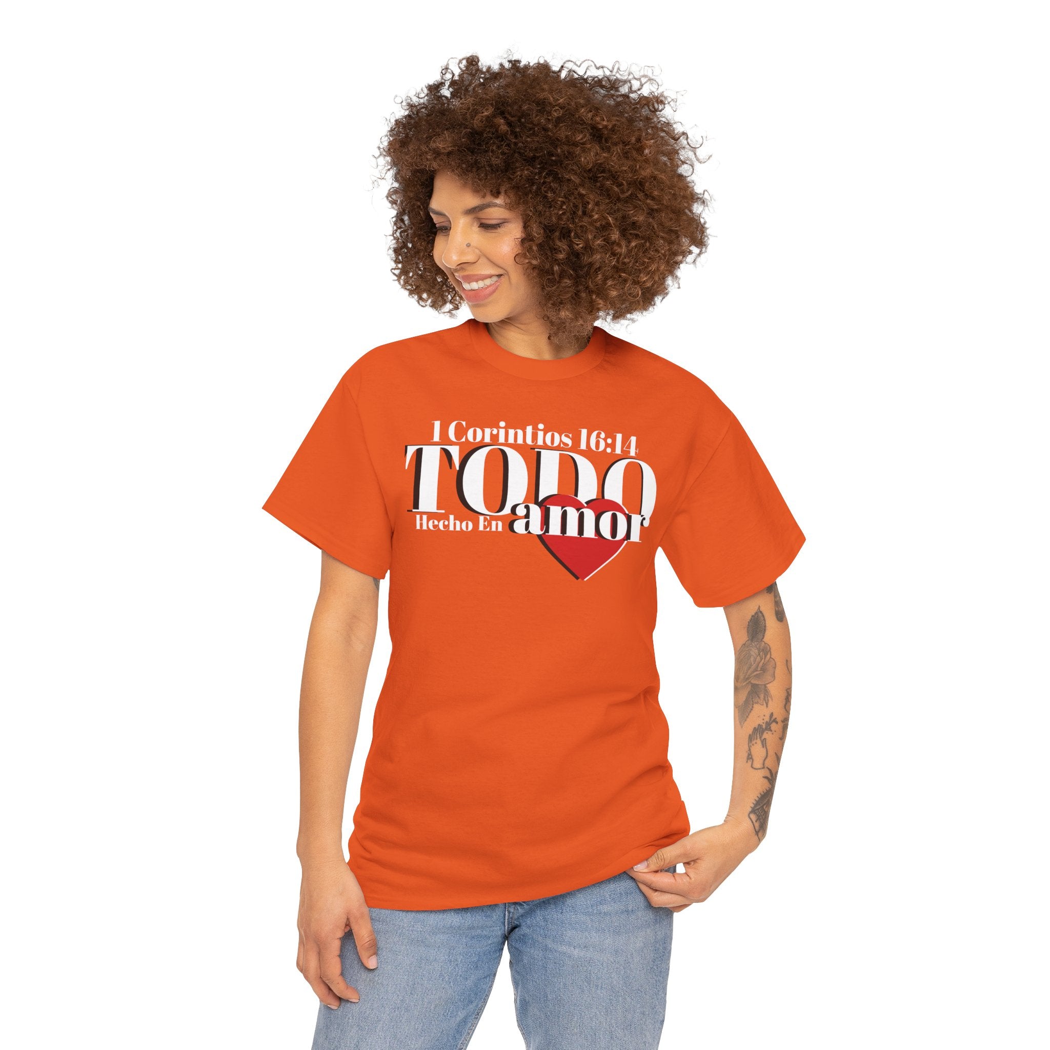 Do Everything in Love" 1 Corinthians 16:14 Christian T-Shirt Spanish Frntop2